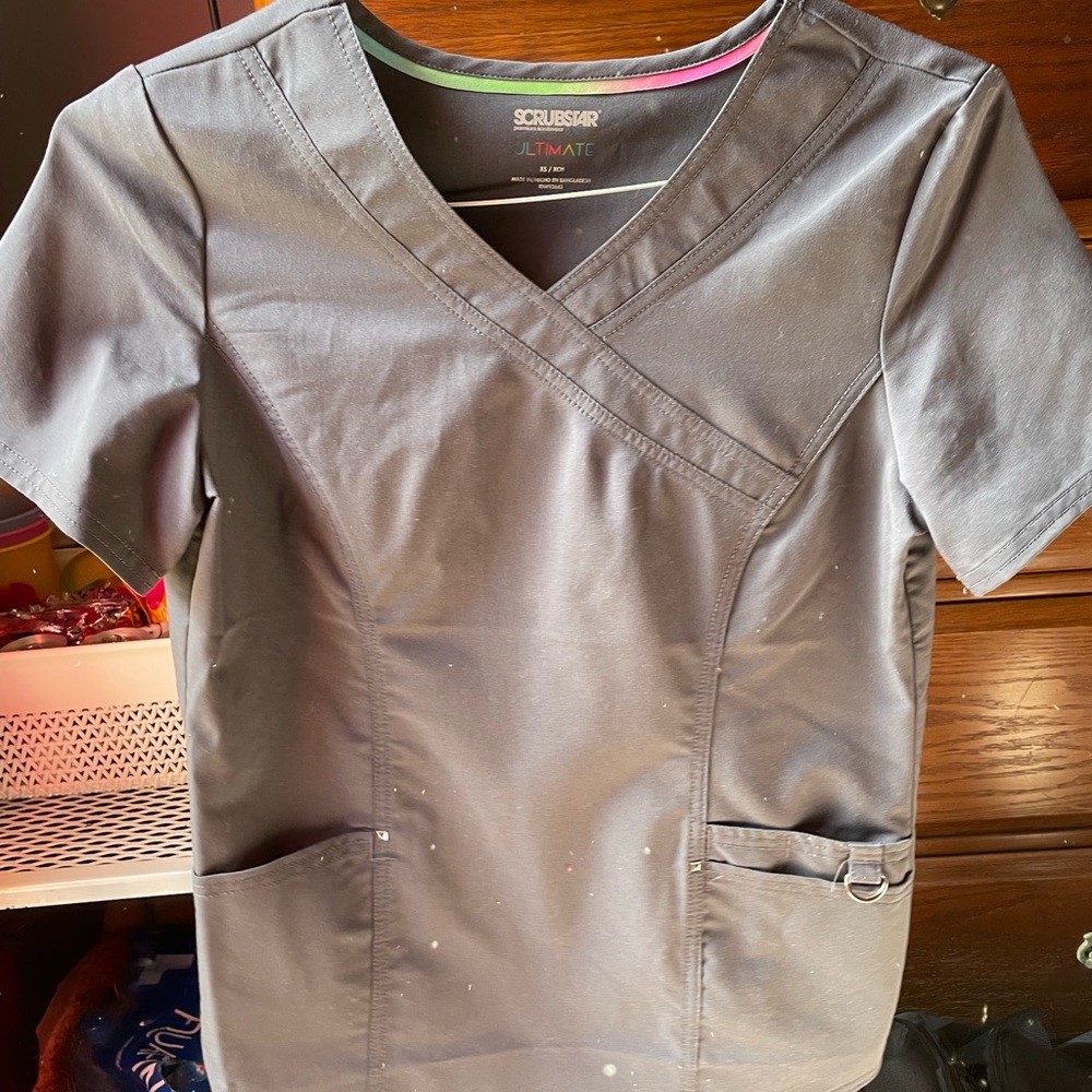 Grey Scrub Top Shortsleeve Scrubstar